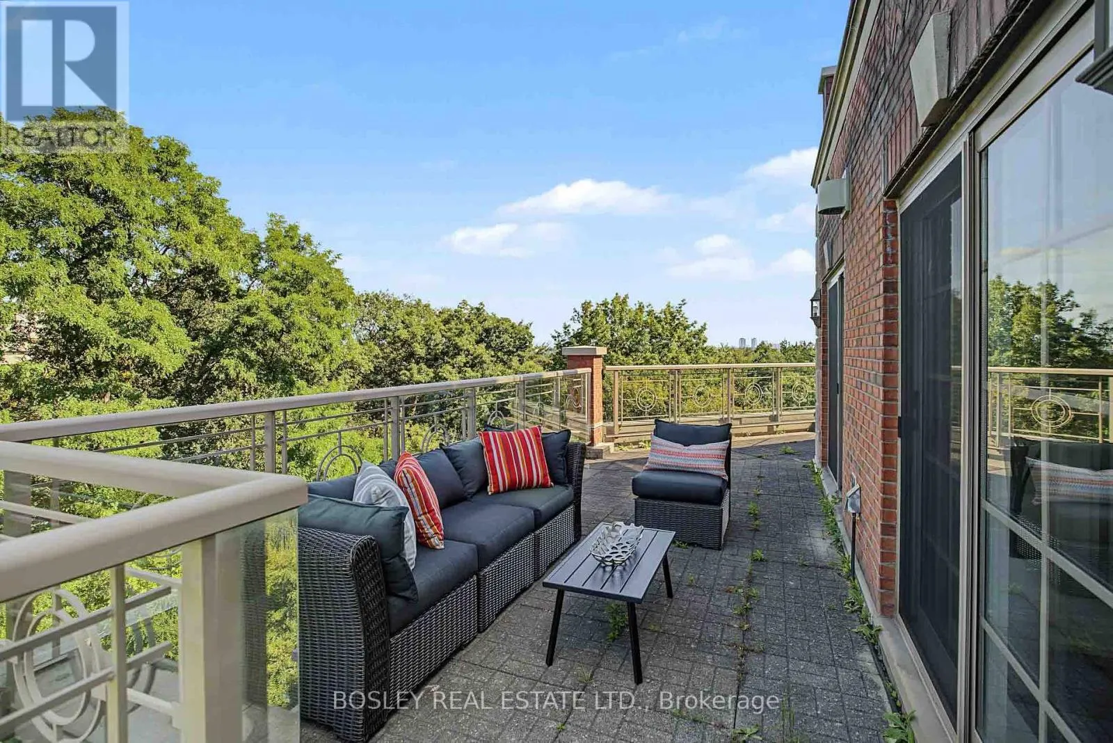 504 - 21 BURKEBROOK PLACE
