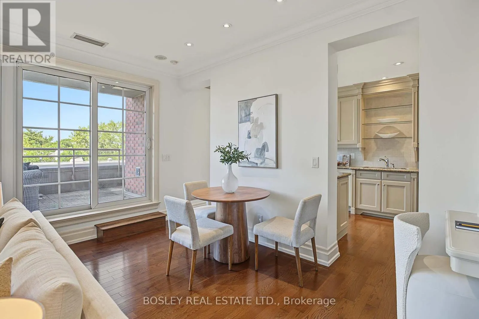 504 - 21 BURKEBROOK PLACE