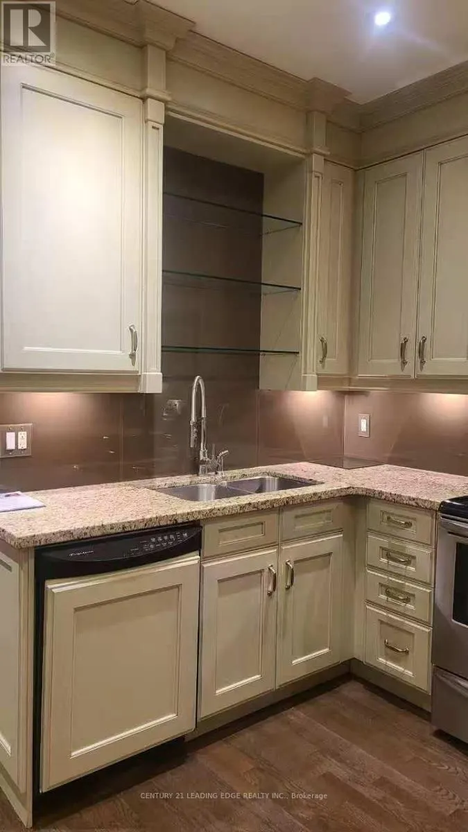 612 - 21 BURKEBROOK PLACE