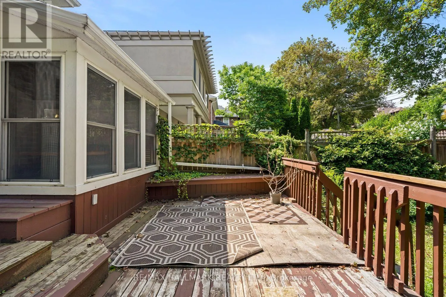 48 CHATSWORTH DRIVE