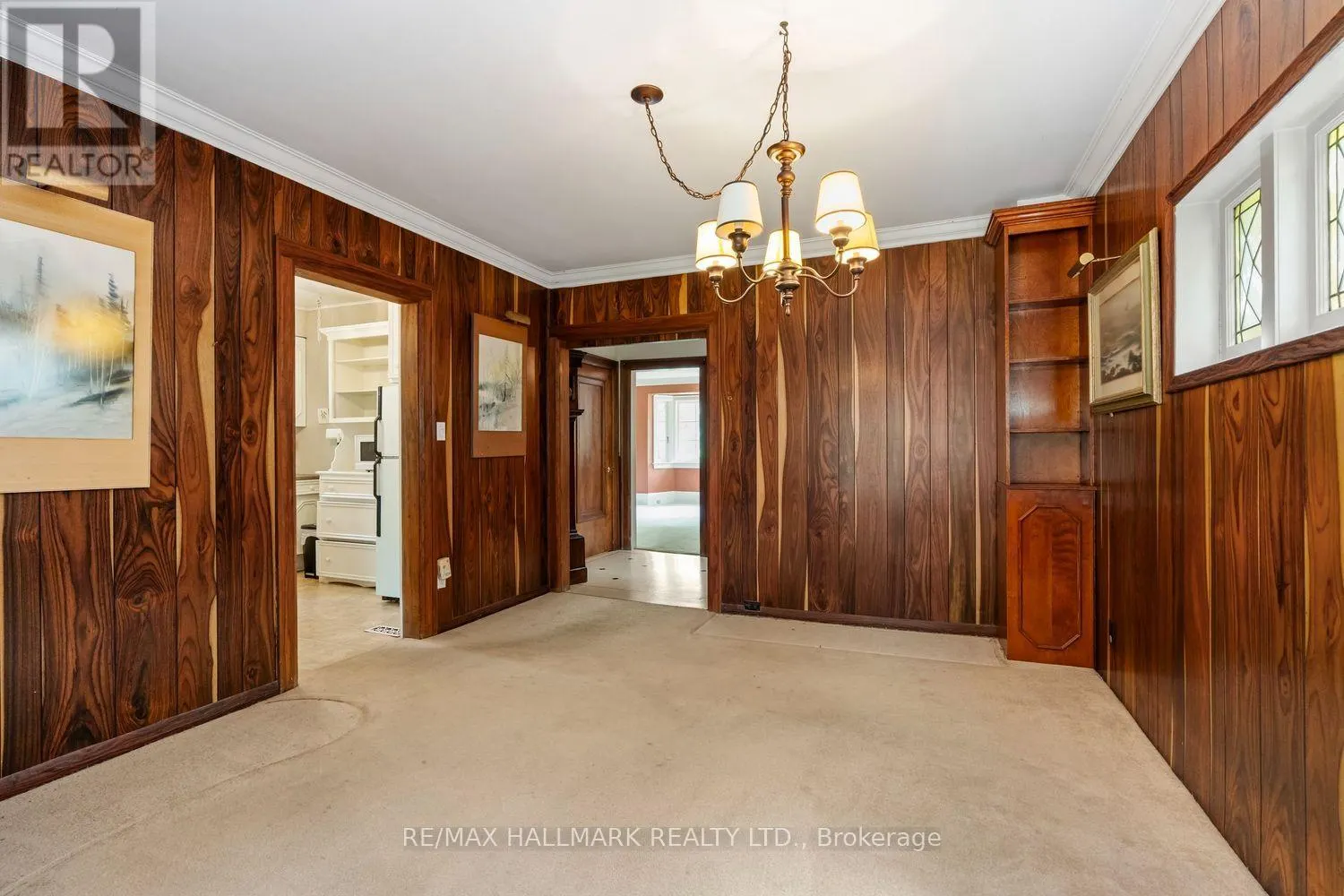 48 CHATSWORTH DRIVE