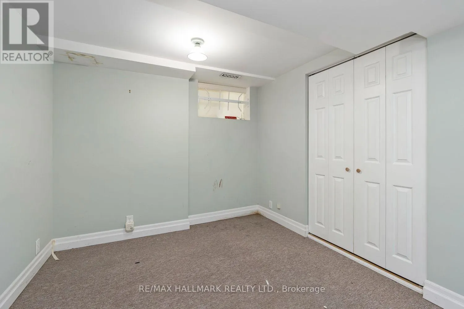 48 CHATSWORTH DRIVE