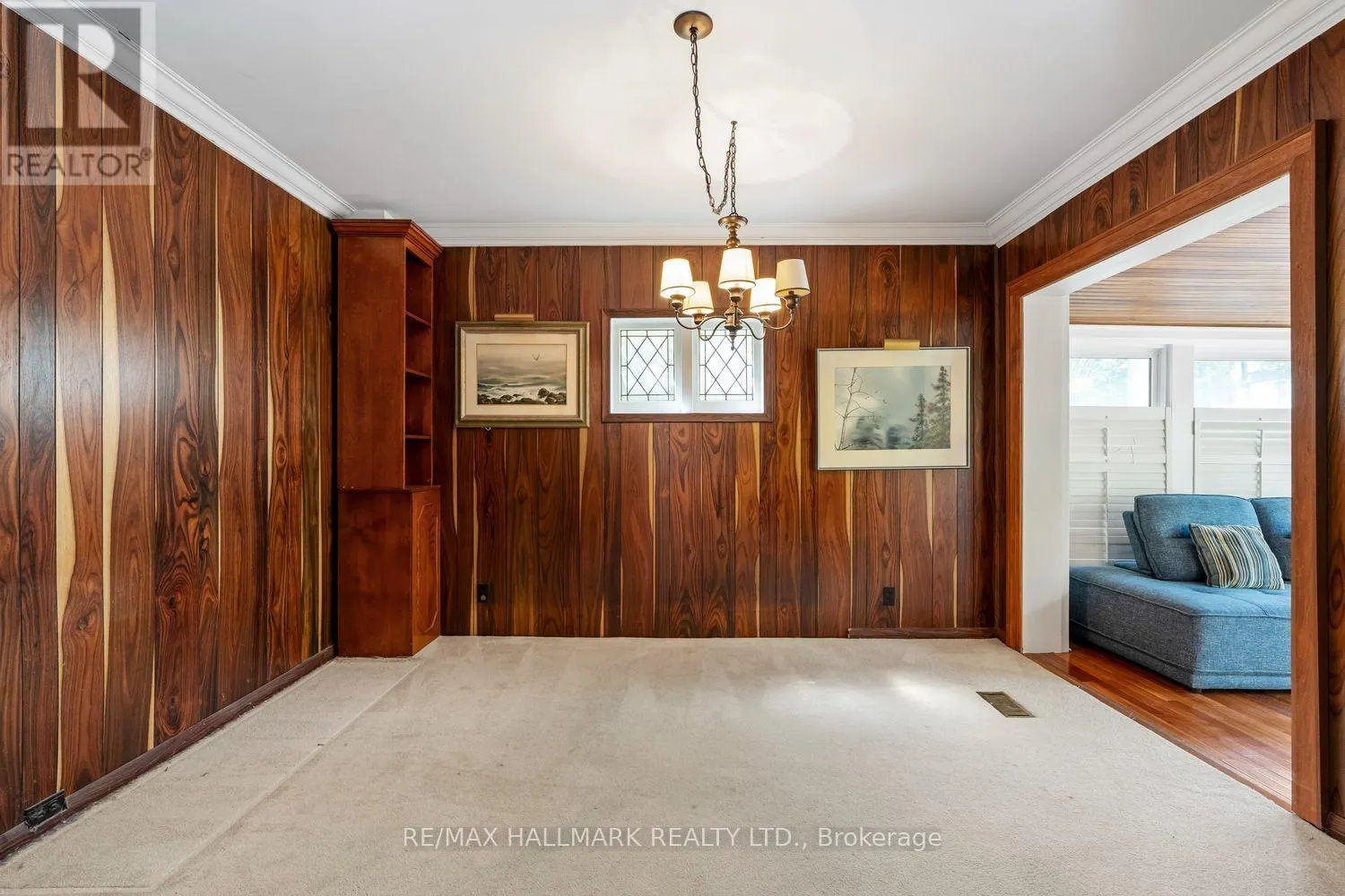 48 CHATSWORTH DRIVE