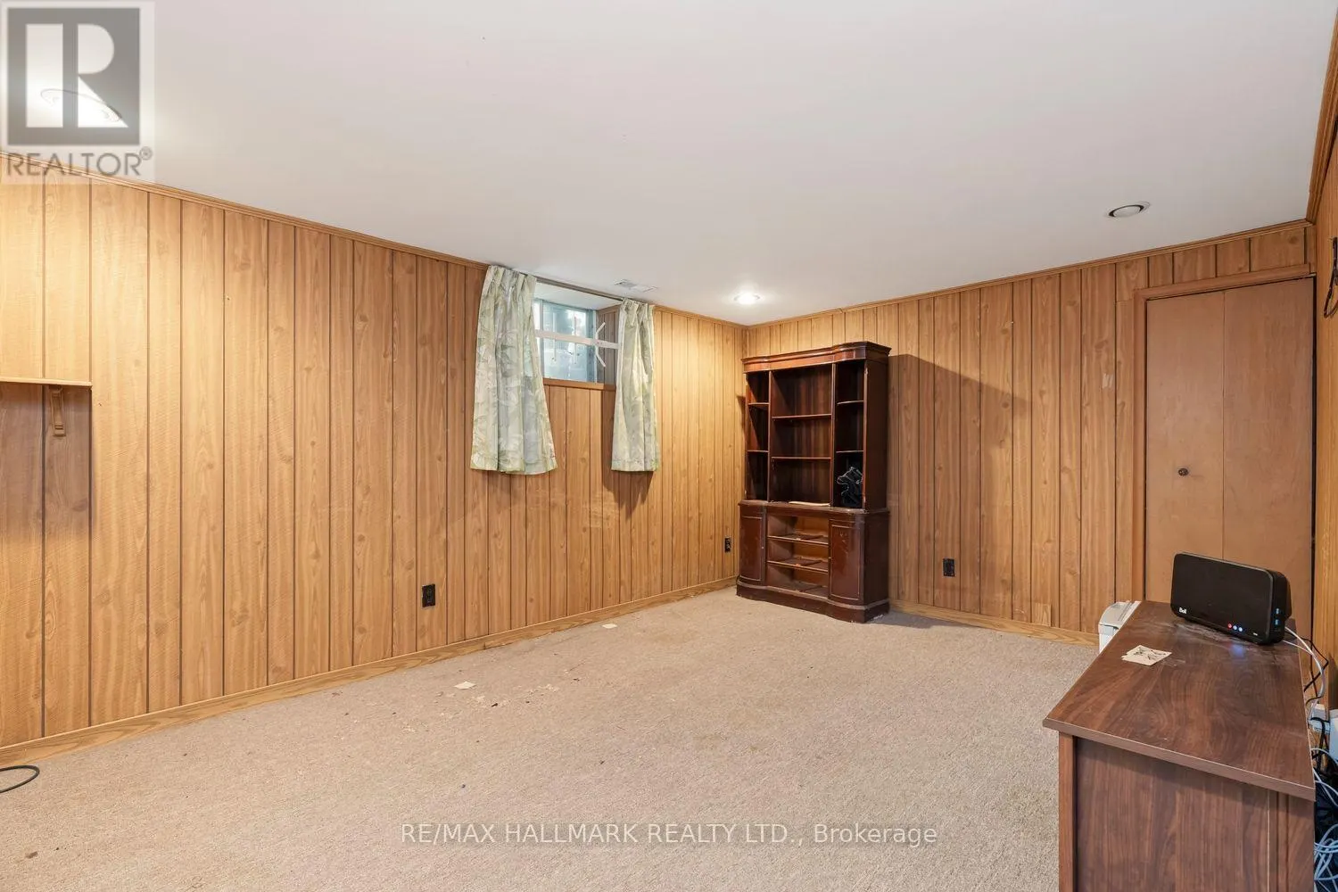 48 CHATSWORTH DRIVE