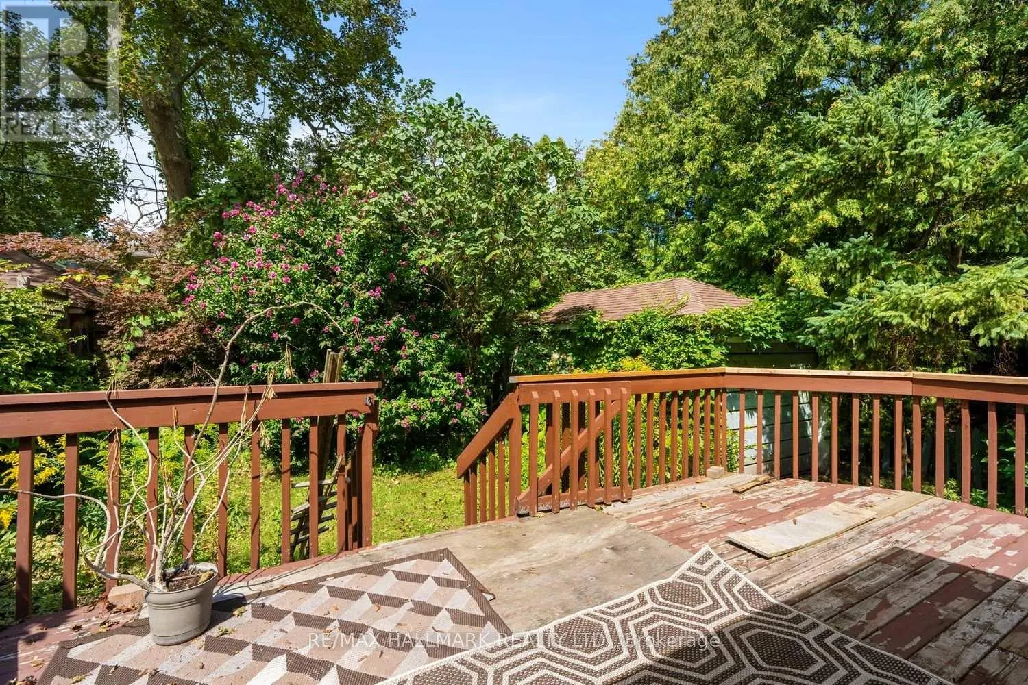 48 CHATSWORTH DRIVE