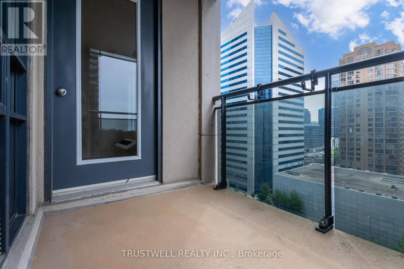 1501 - 155 BEECROFT ROAD