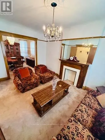 382 ROXTON ROAD