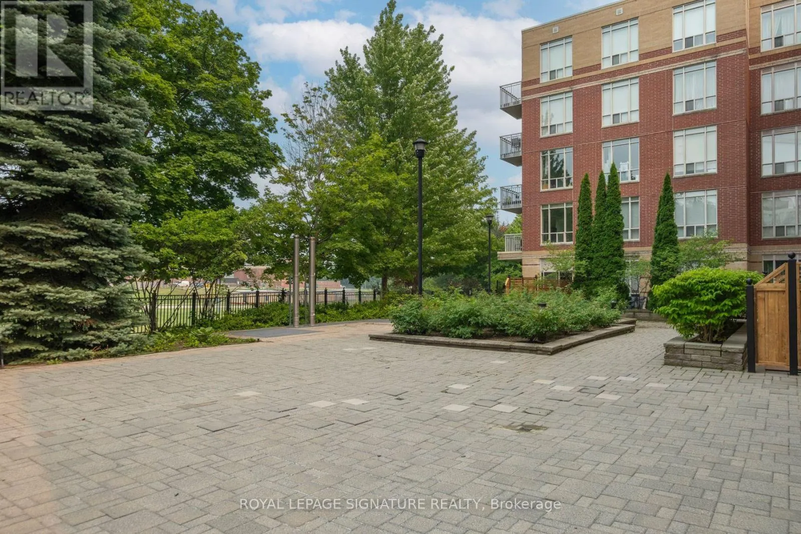 308 - 485 ROSEWELL AVENUE