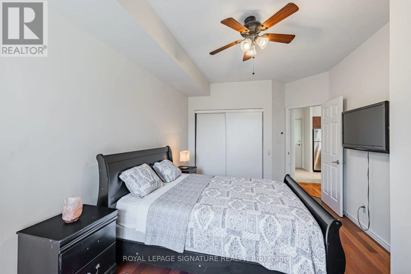 311 - 485 ROSEWELL AVENUE