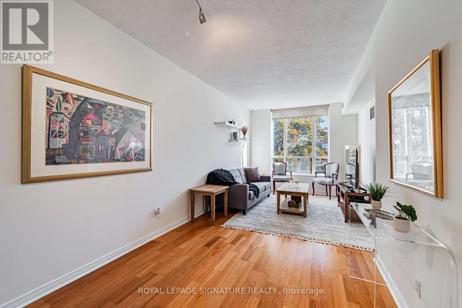 311 - 485 ROSEWELL AVENUE