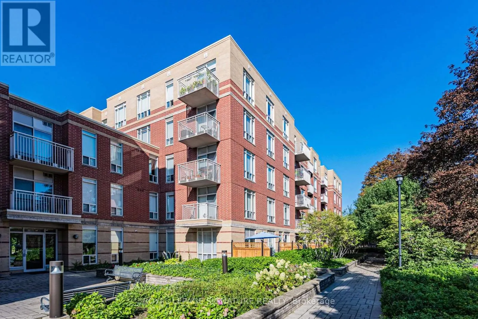 311 - 485 ROSEWELL AVENUE