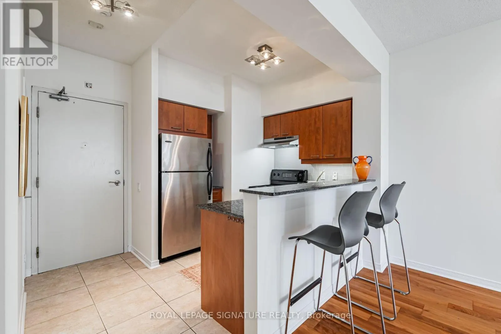 311 - 485 ROSEWELL AVENUE