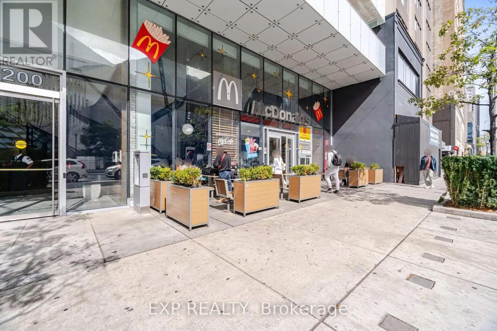 1203 - 200 BLOOR STREET W