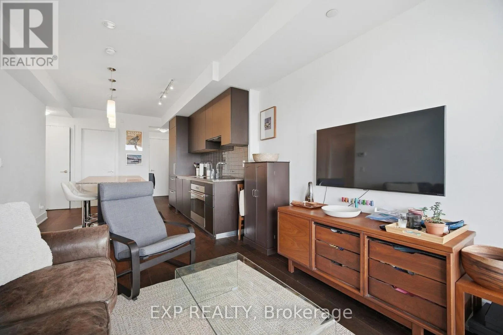 2505 - 200 BLOOR STREET W