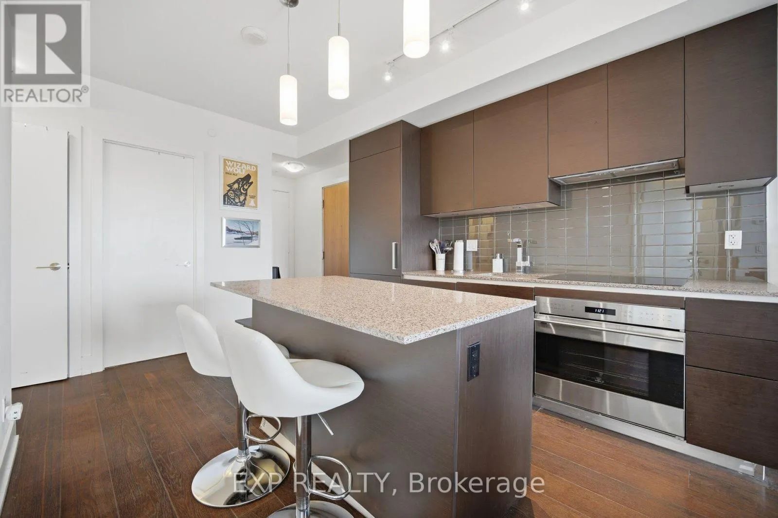 2505 - 200 BLOOR STREET W