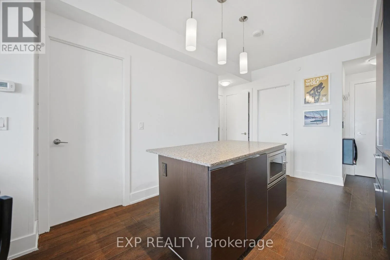 2505 - 200 BLOOR STREET W
