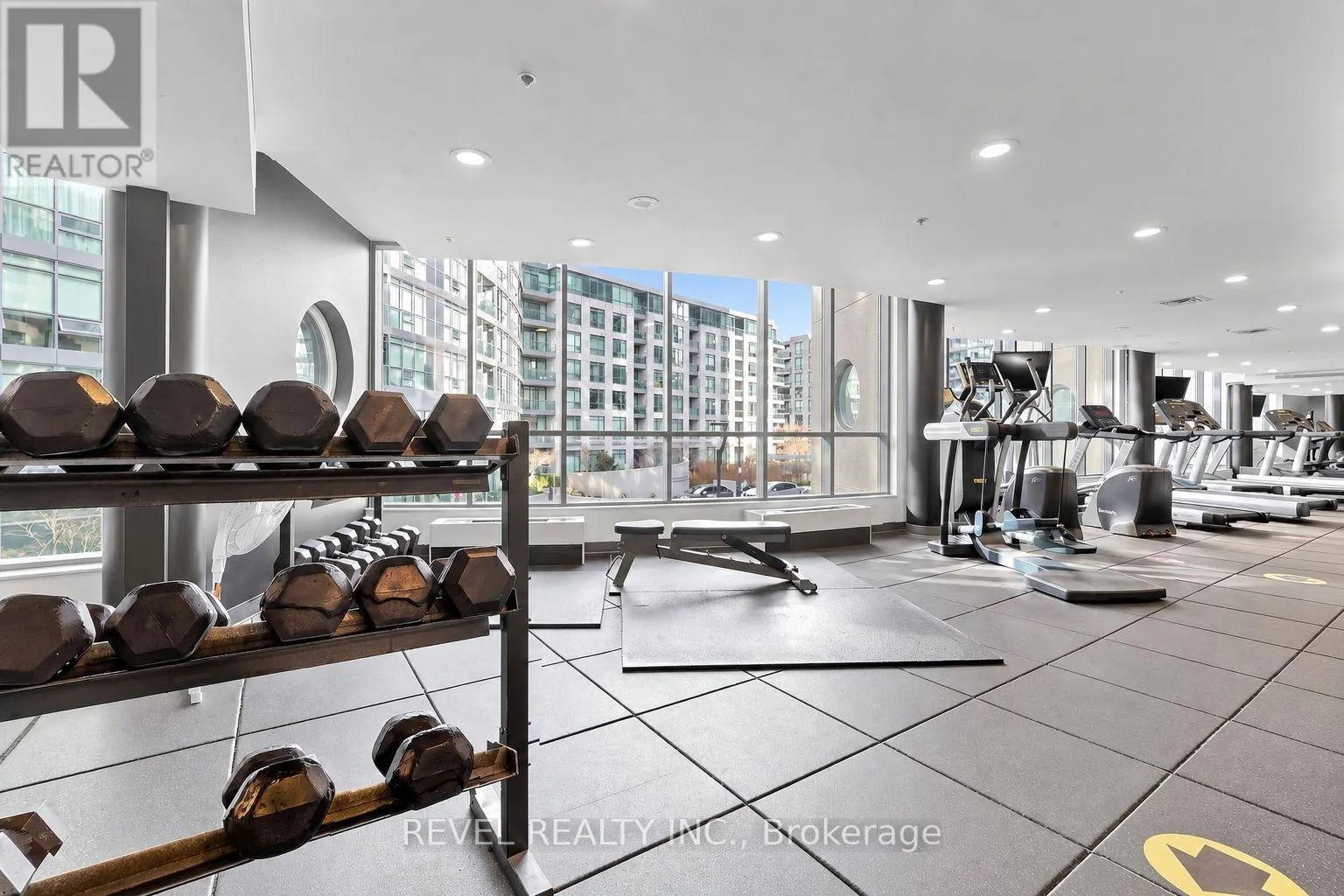 2001 - 231 FORT YORK BOULEVARD