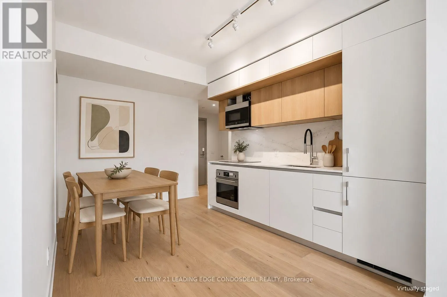 207 - 322 DUPONT STREET