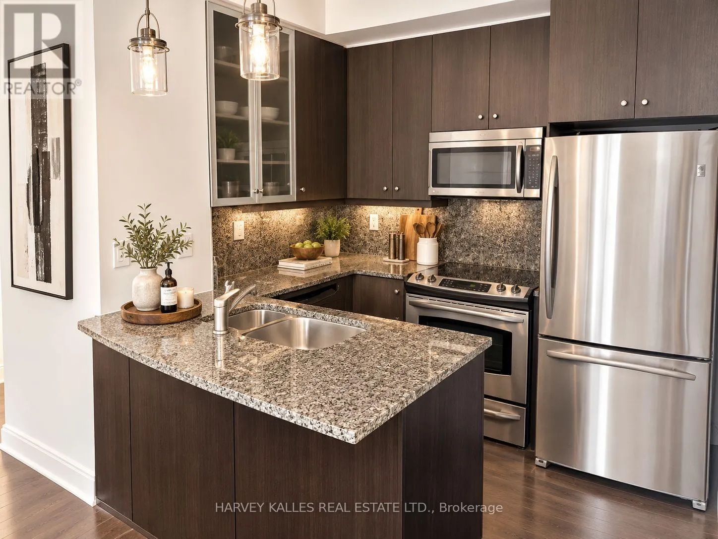 1305 - 18 YORKVILLE AVENUE
