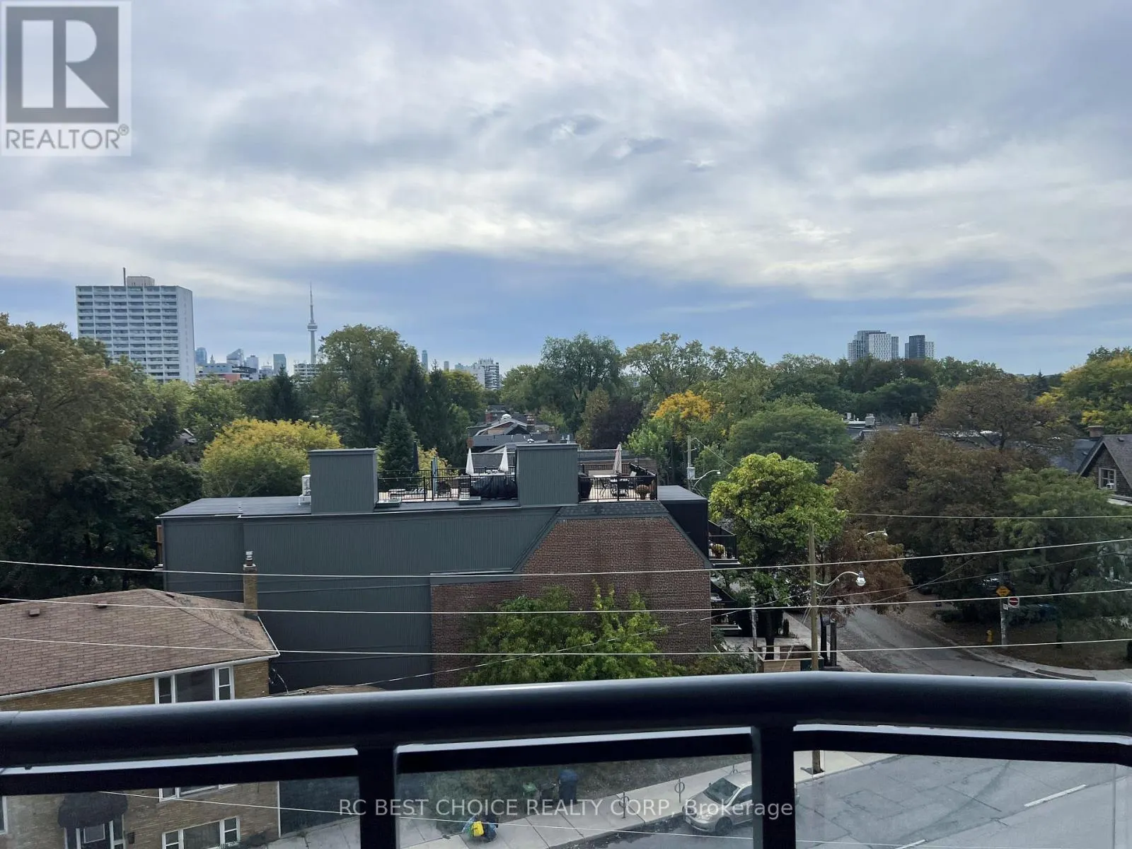 503 - 322 DUPONT STREET