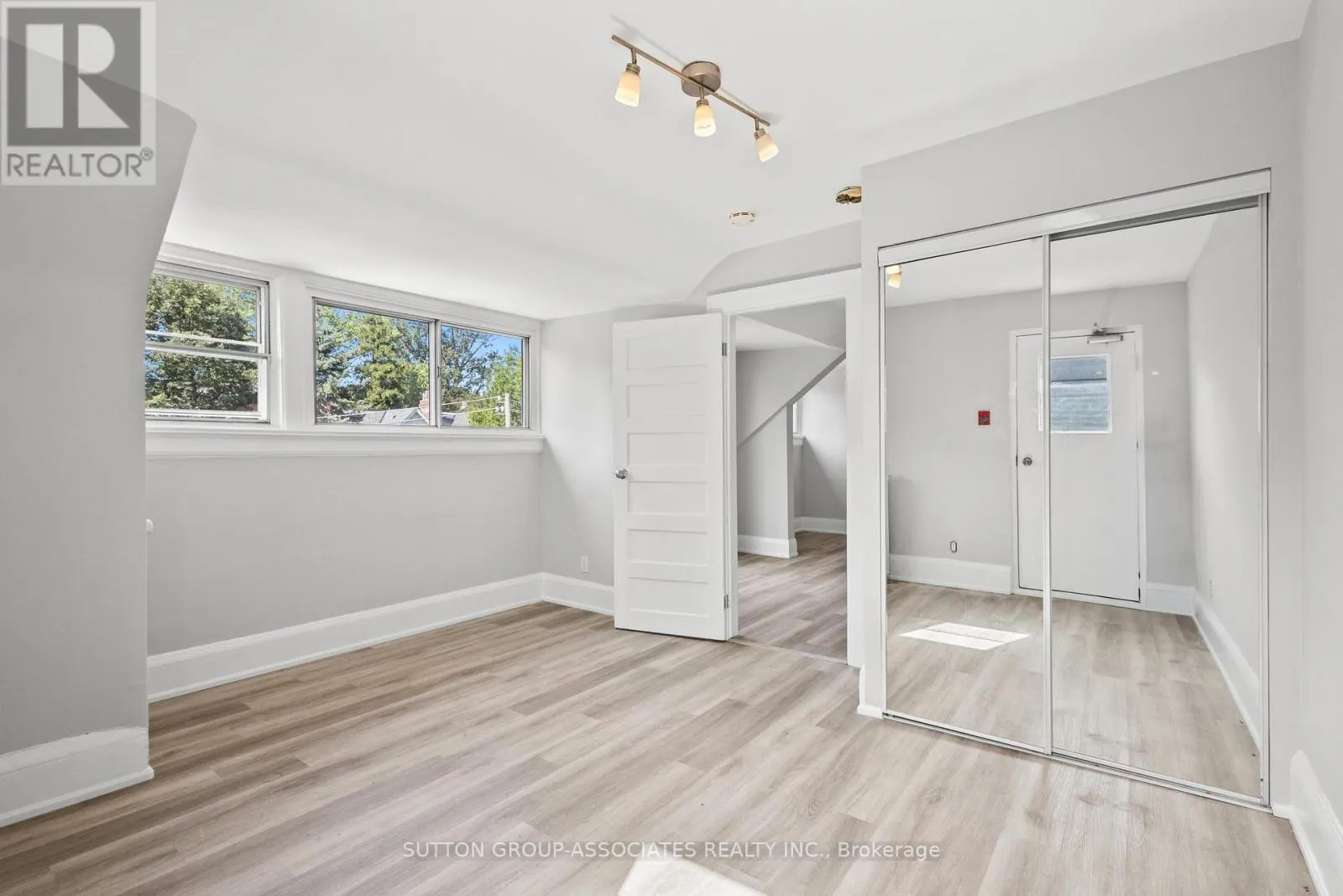 415 BRUNSWICK AVENUE