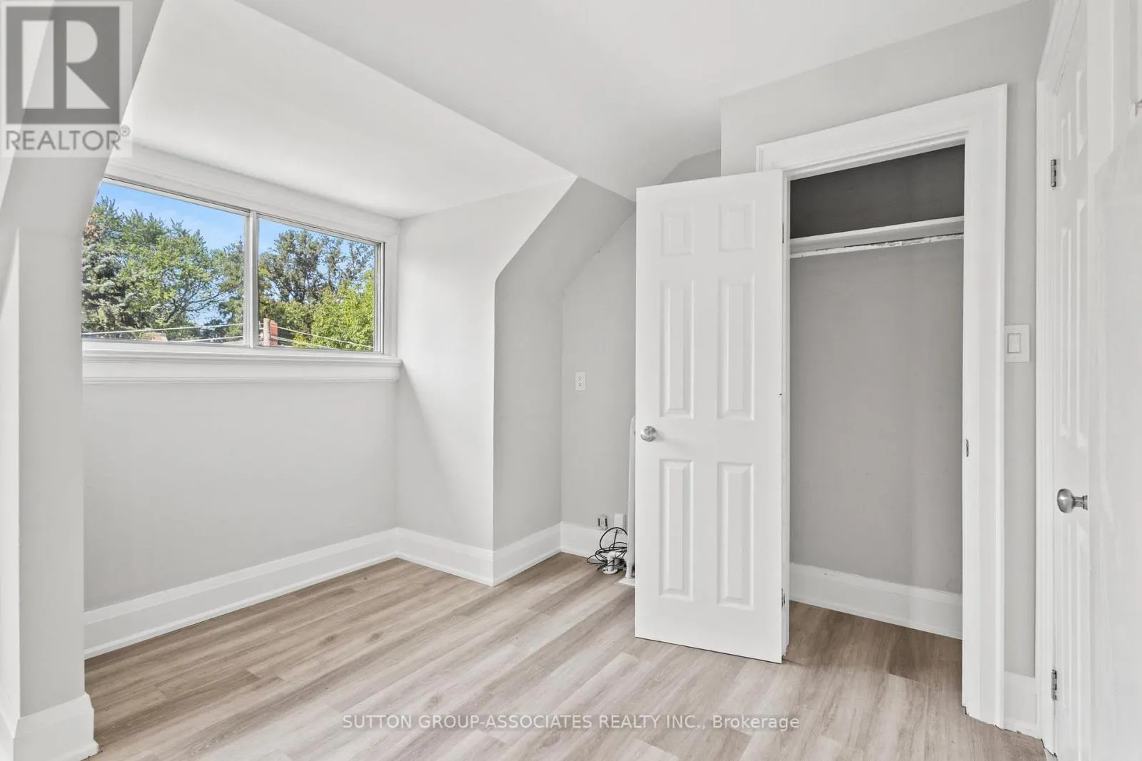 415 BRUNSWICK AVENUE