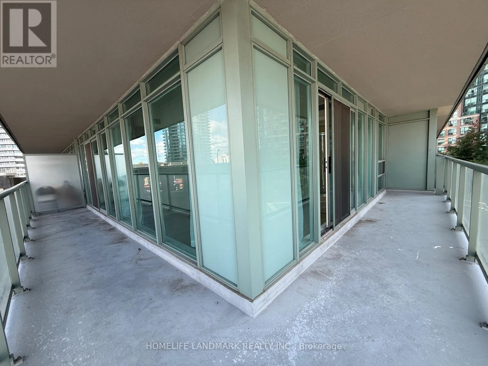 308 - 5508 YONGE STREET NE