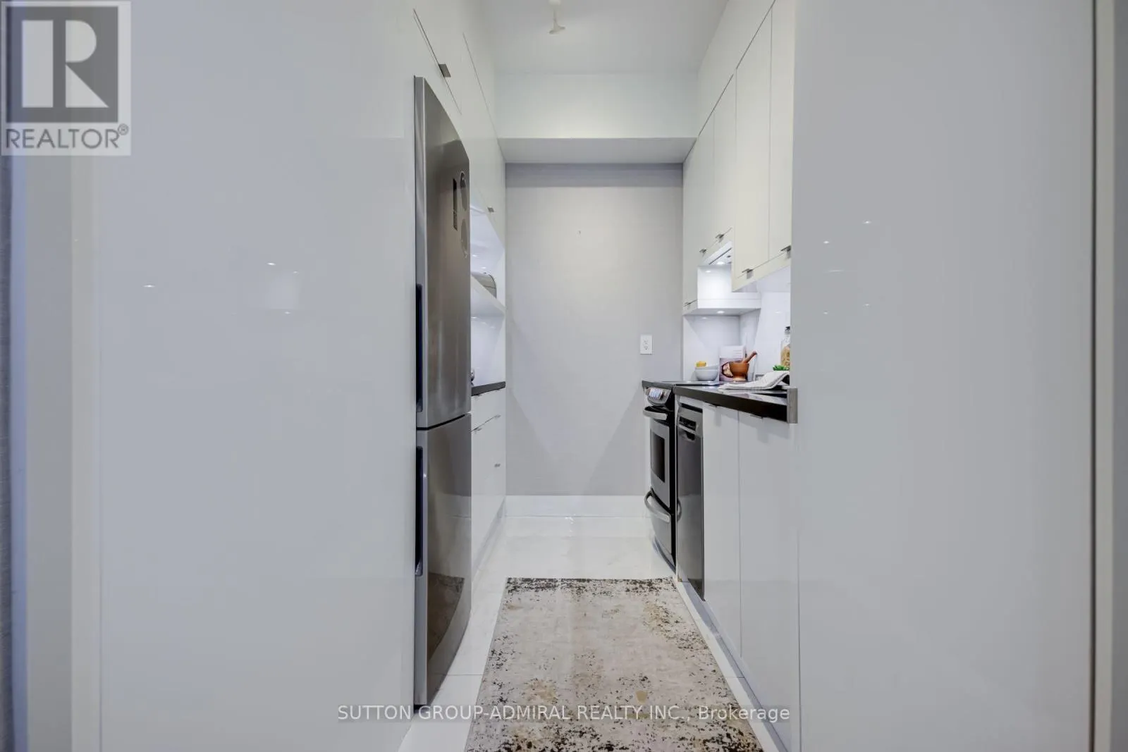 104 - 21 SCOLLARD STREET