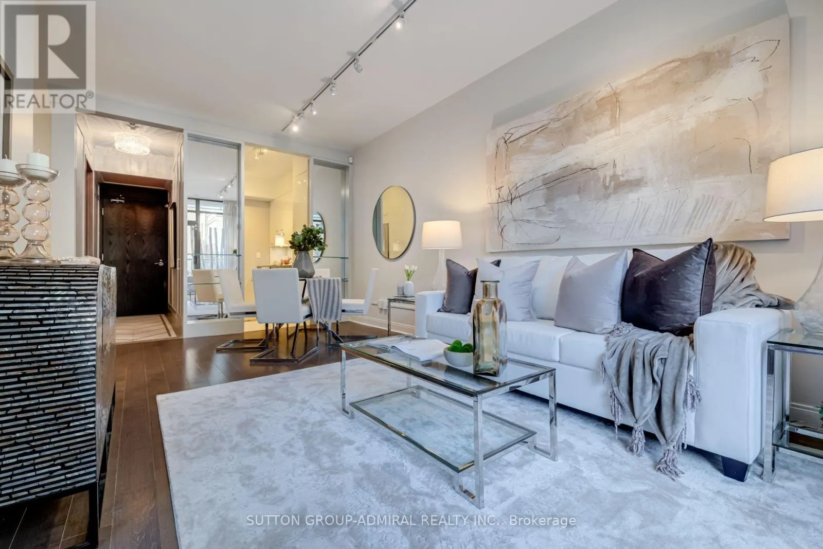 104 - 21 SCOLLARD STREET