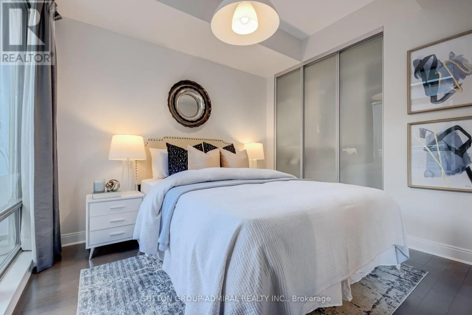 104 - 21 SCOLLARD STREET