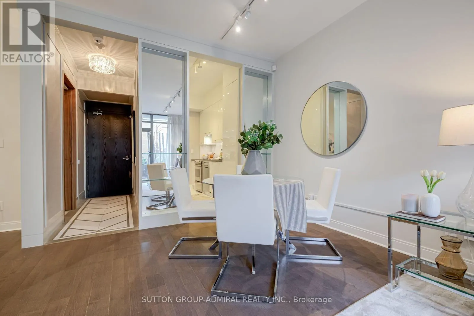 104 - 21 SCOLLARD STREET