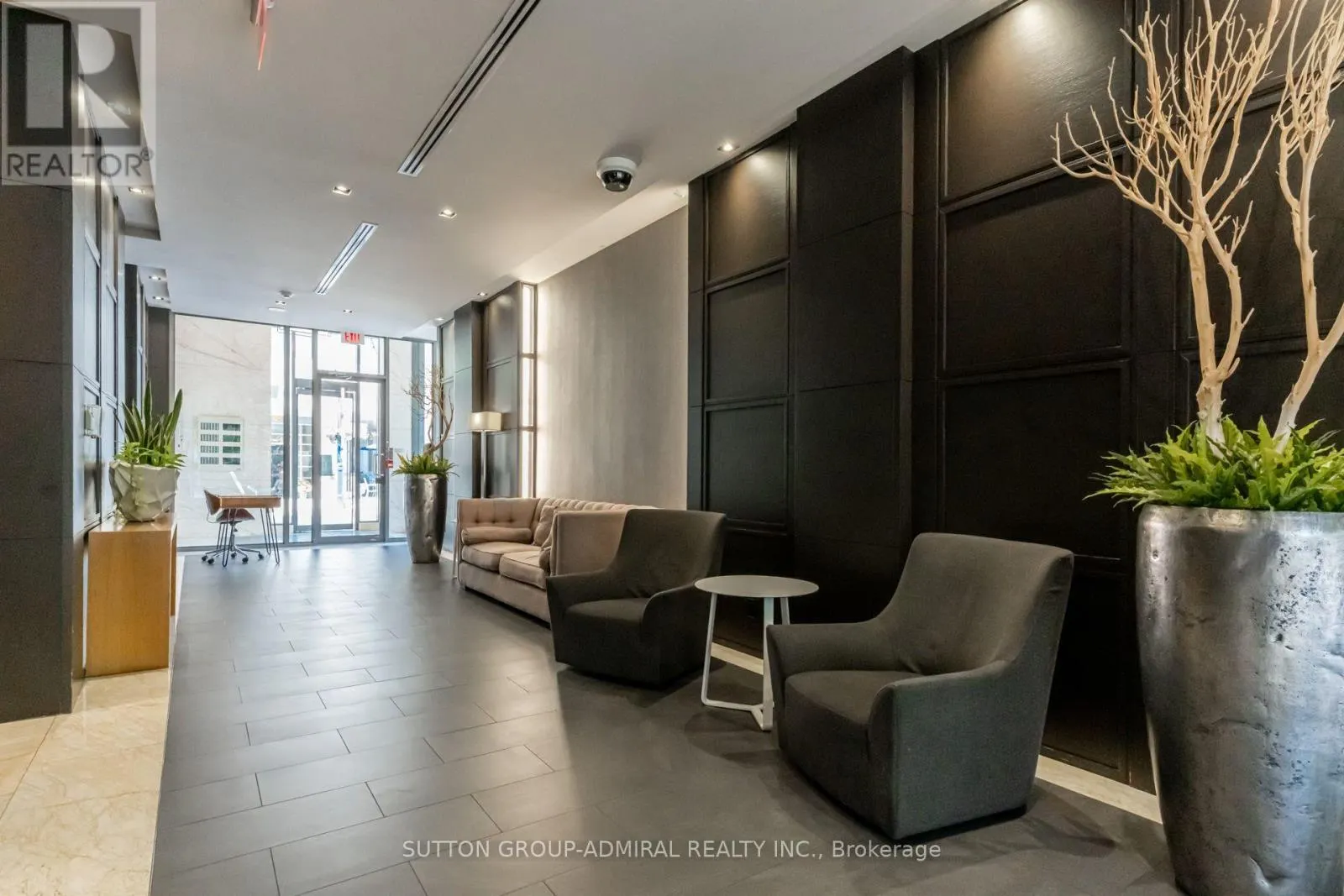 104 - 21 SCOLLARD STREET