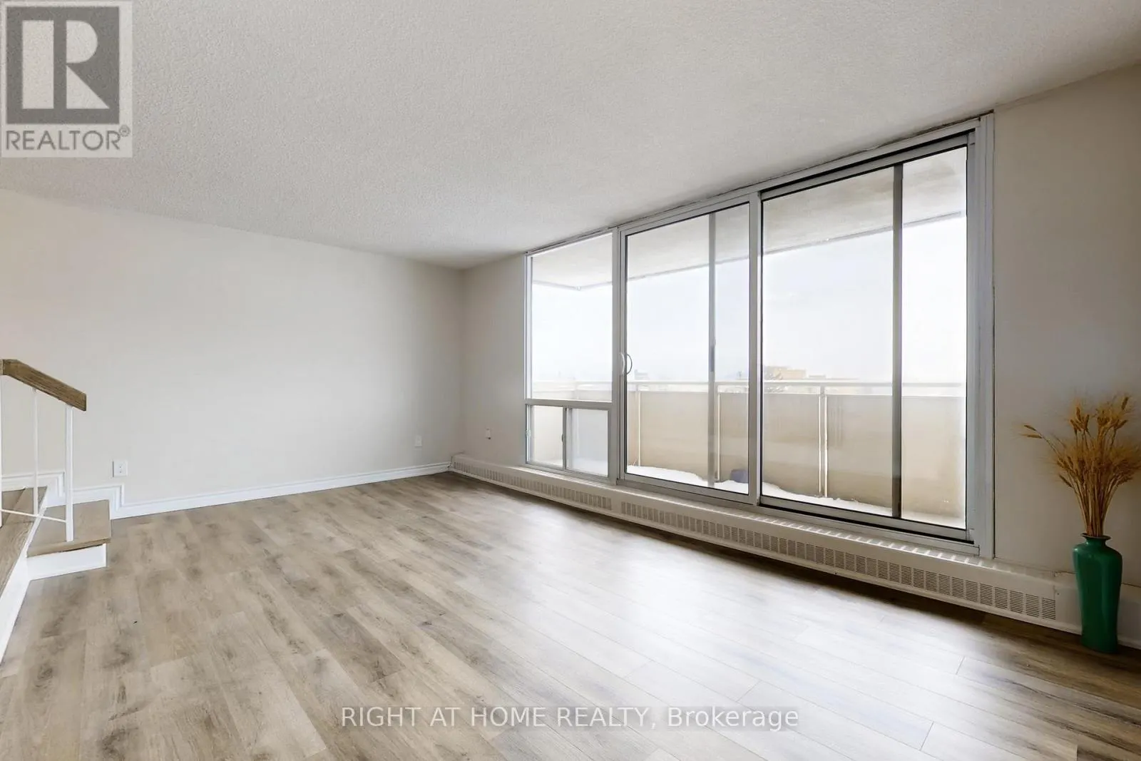 702 - 1338 YORK MILLS ROAD