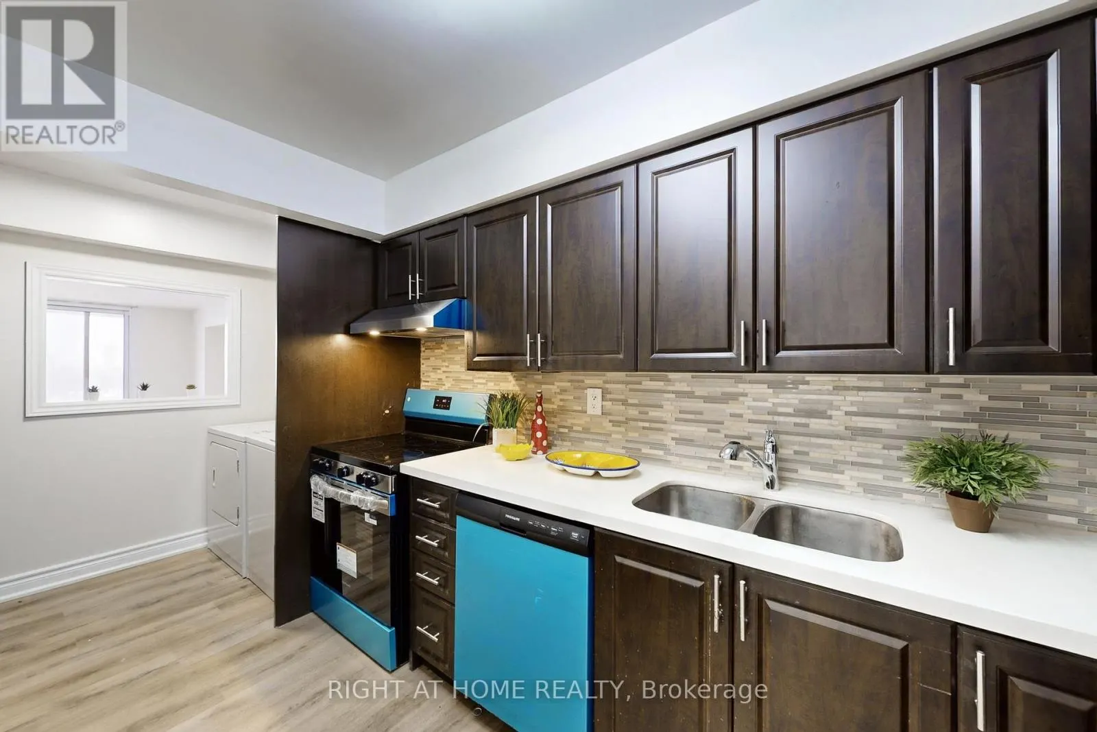 702 - 1338 YORK MILLS ROAD