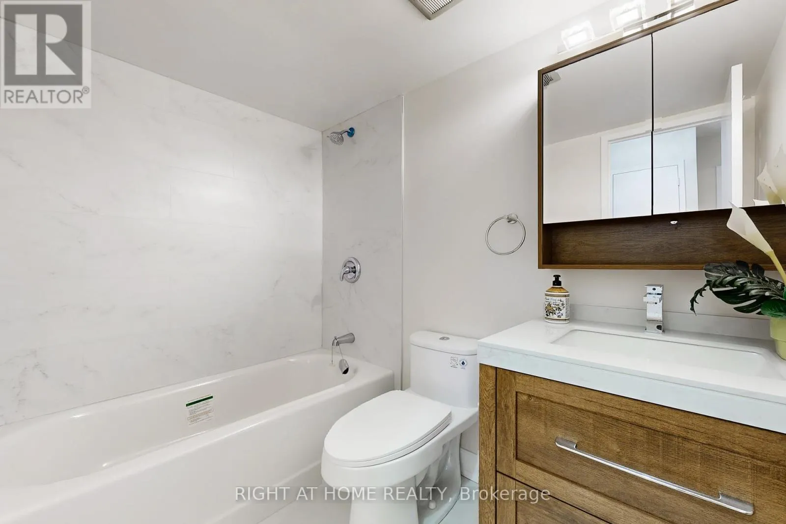 702 - 1338 YORK MILLS ROAD