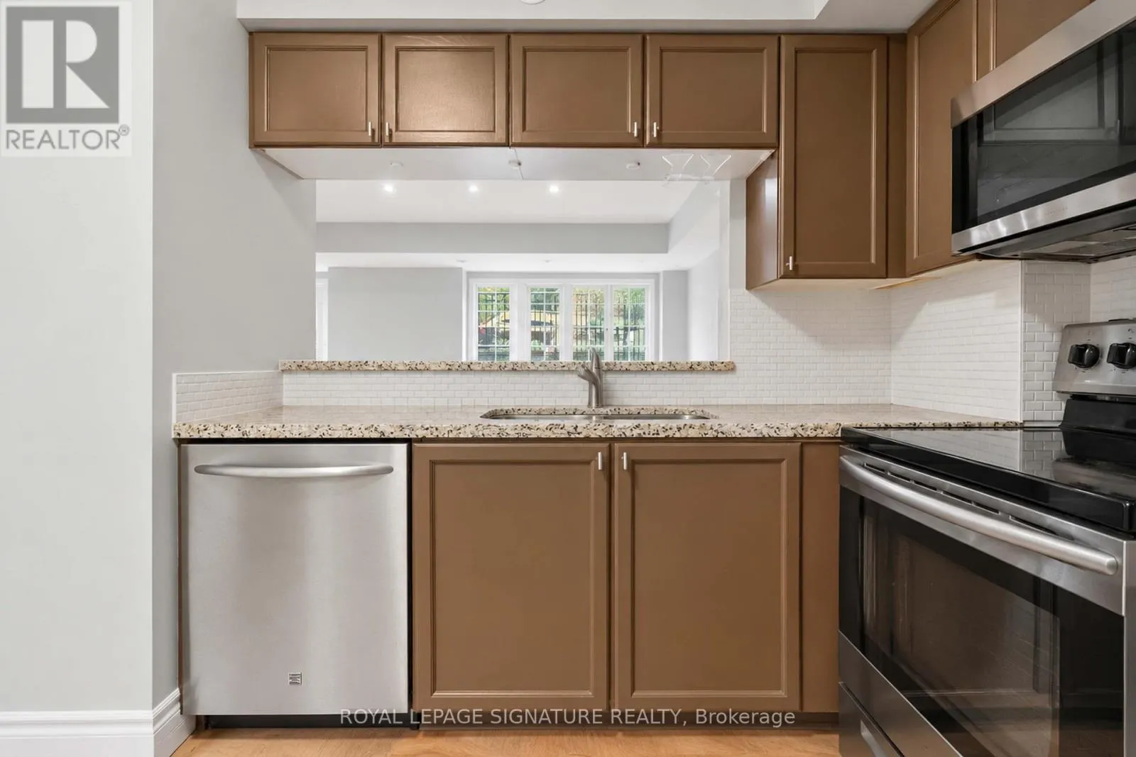 1119 - 5 EVERSON DRIVE W