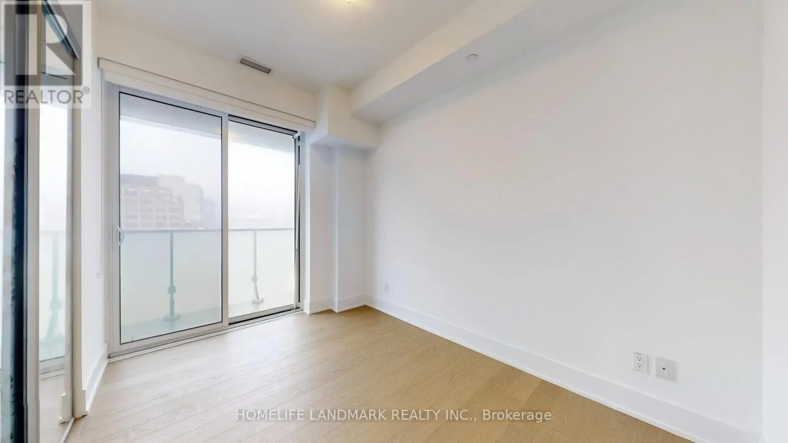 2305 - 200 BLOOR STREET W