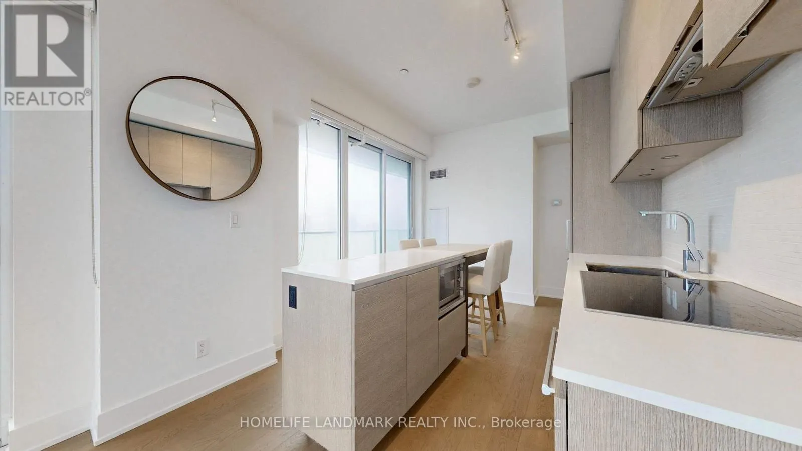 2305 - 200 BLOOR STREET W