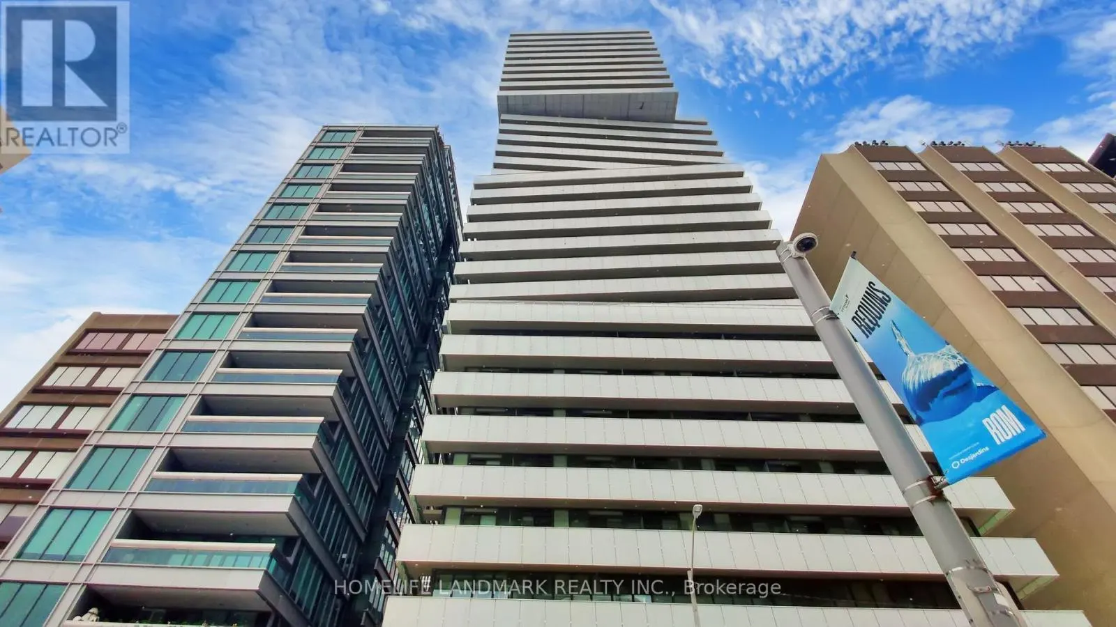 2305 - 200 BLOOR STREET W
