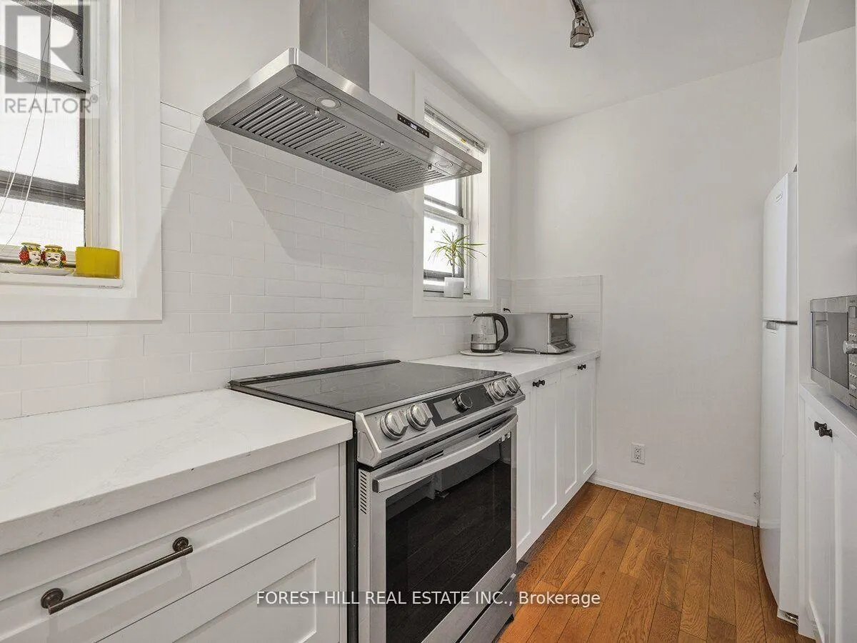 2ND & 3RD FLOOR - 14B GLENVIEW AVENUE