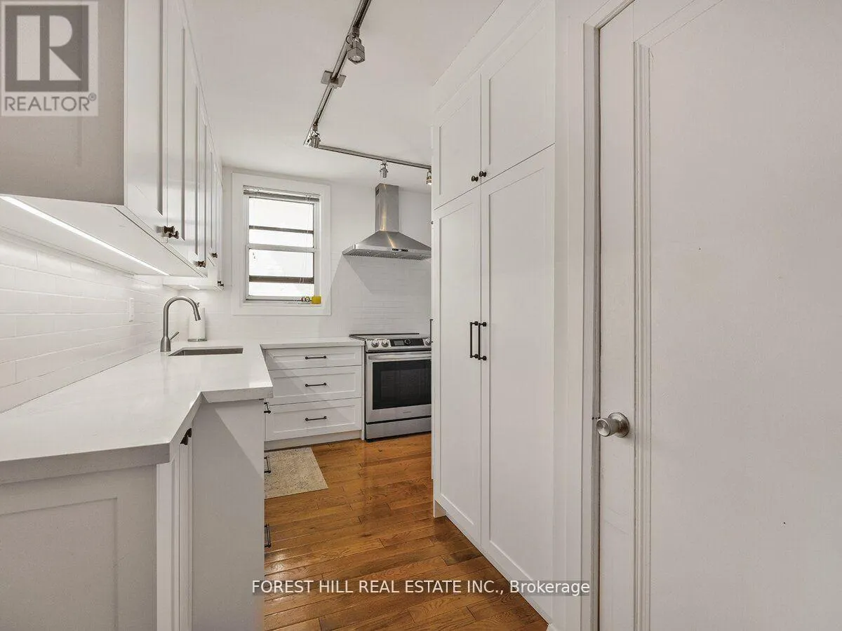 2ND & 3RD FLOOR - 14B GLENVIEW AVENUE