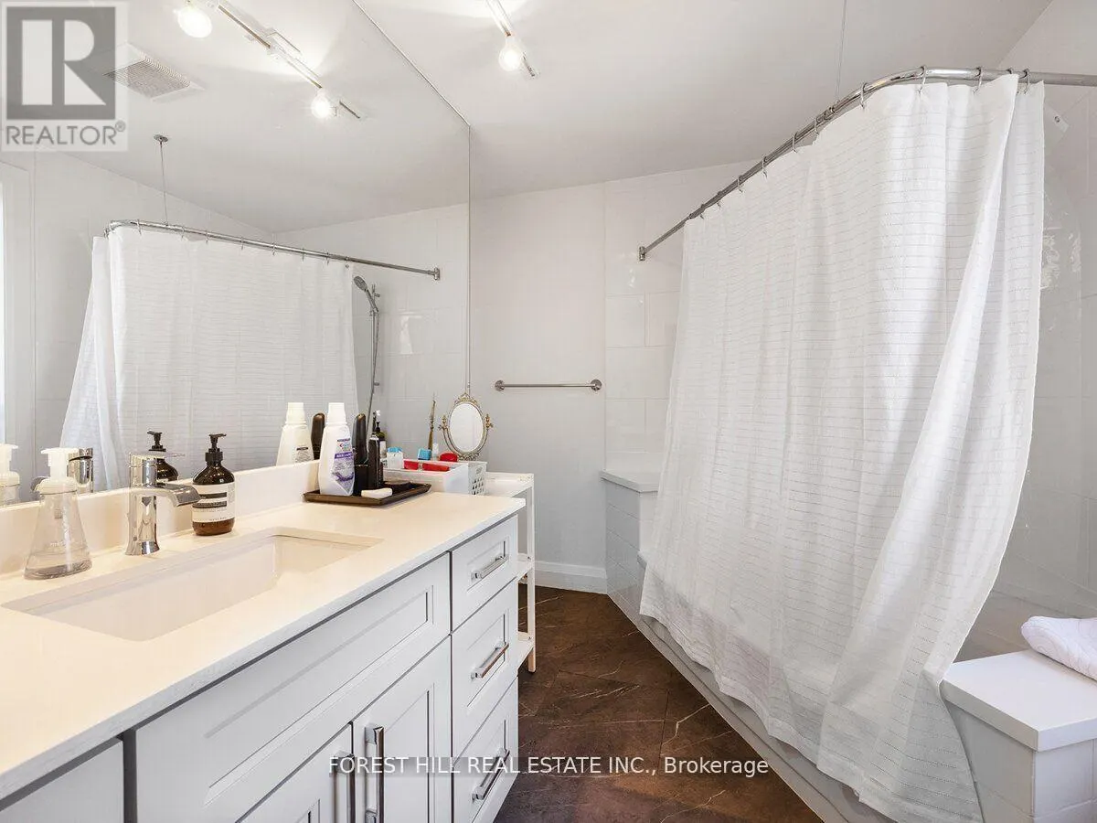 2ND & 3RD FLOOR - 14B GLENVIEW AVENUE