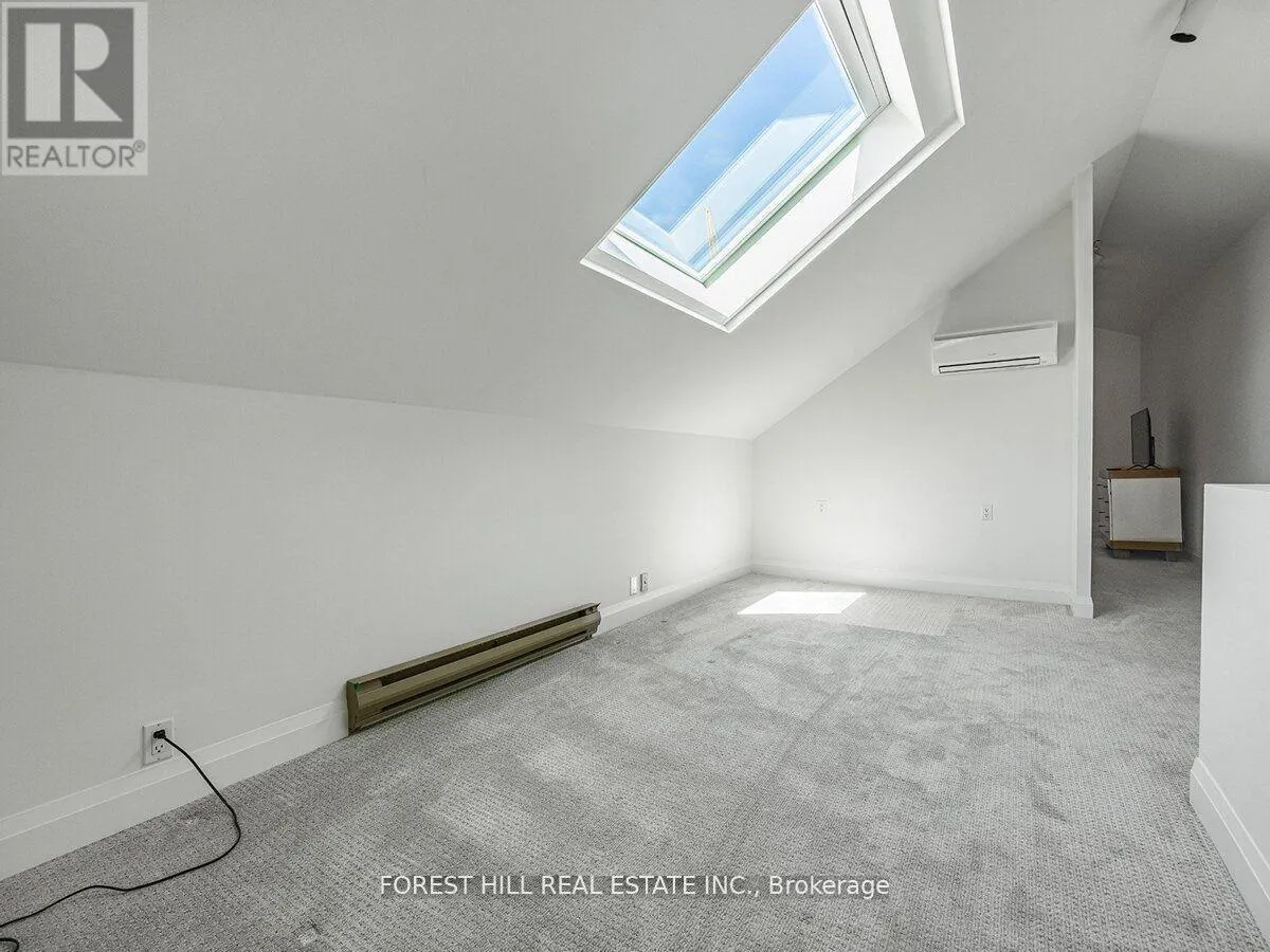 2ND & 3RD FLOOR - 14B GLENVIEW AVENUE