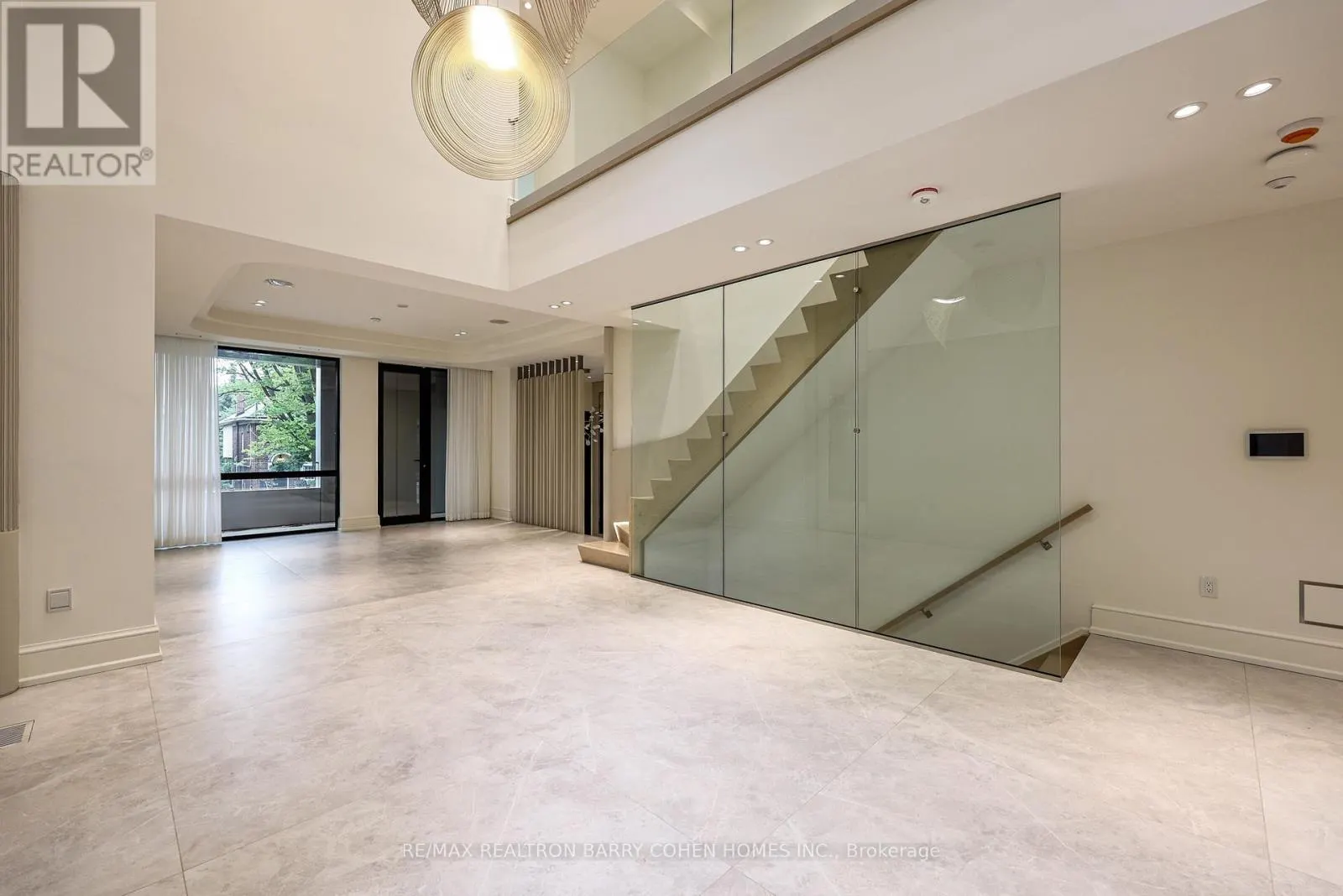 39 CHUDLEIGH AVENUE