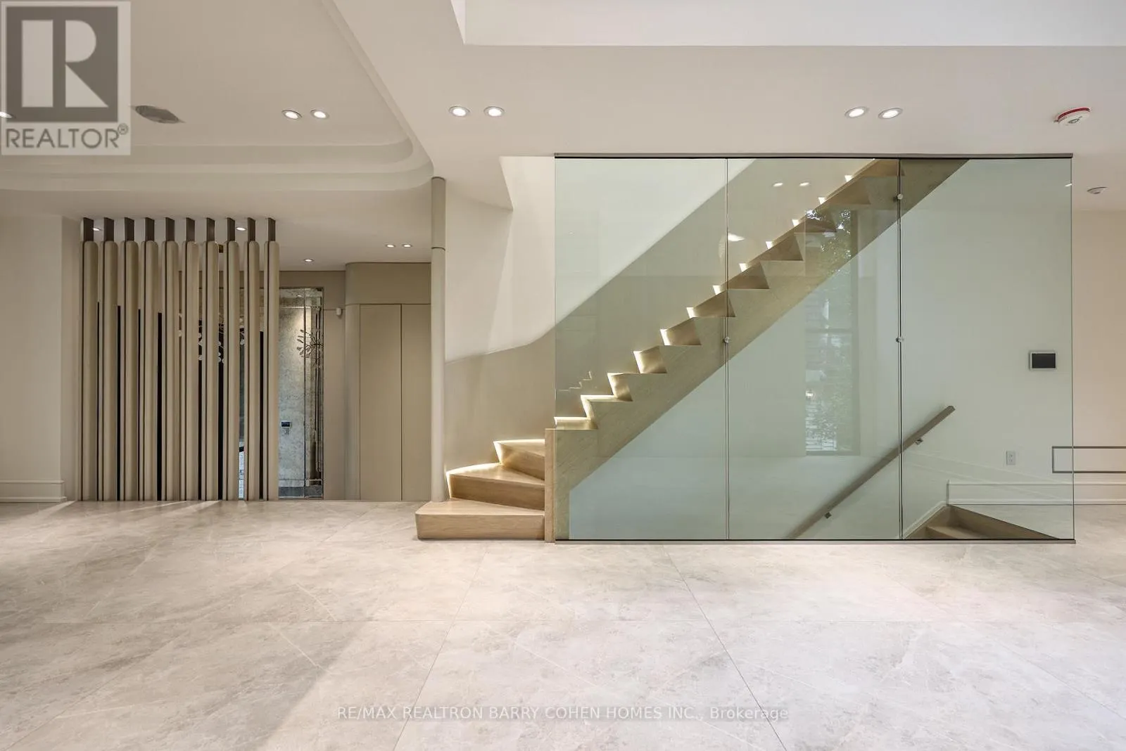 39 CHUDLEIGH AVENUE