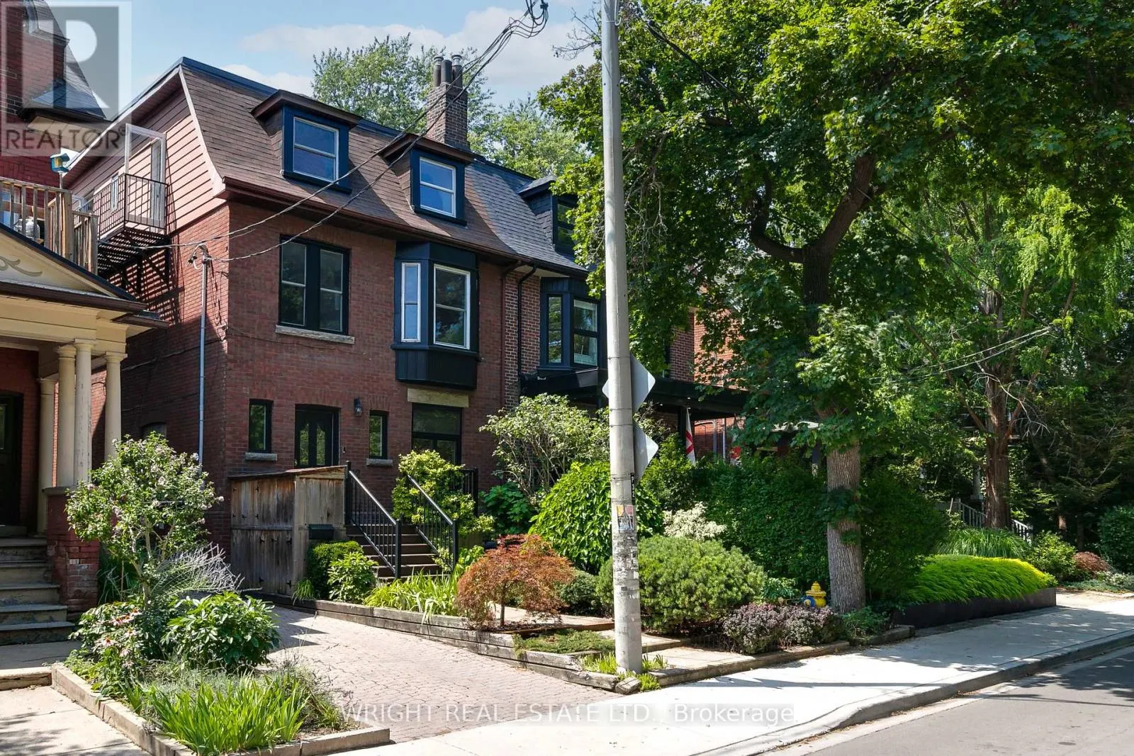 112 ALBANY AVENUE