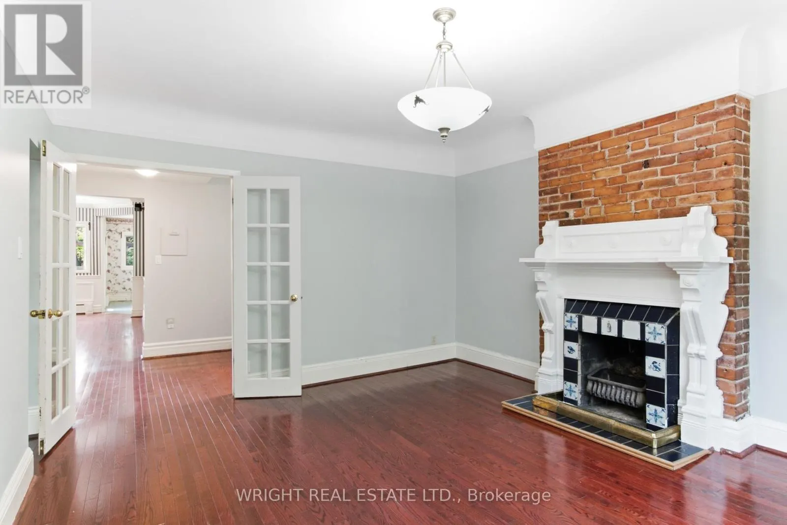 112 ALBANY AVENUE