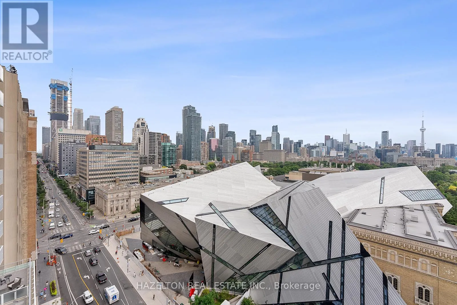 1402 - 206 BLOOR STREET W