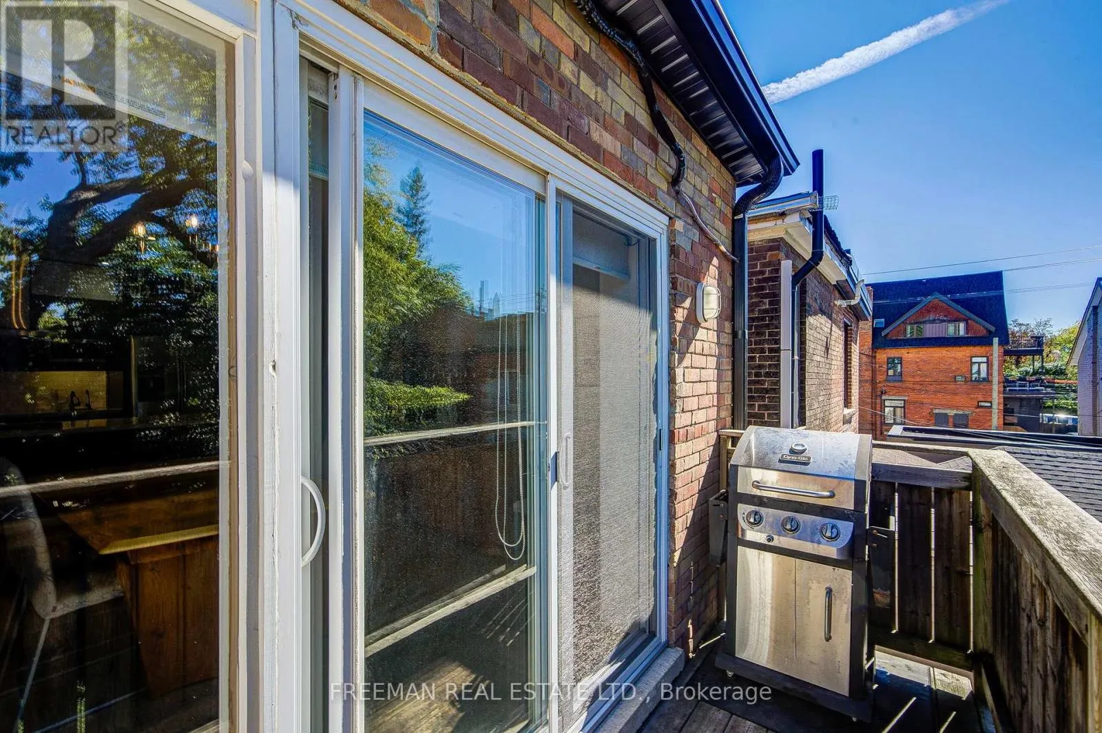 468 MARKHAM STREET