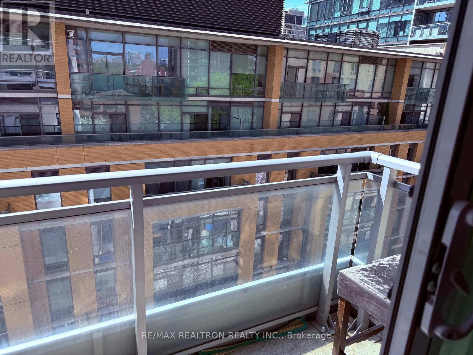 L707 - 8 SCOLLARD STREET
